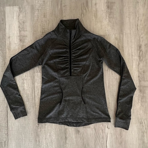 Sporty shirt - Picture 7 of 8